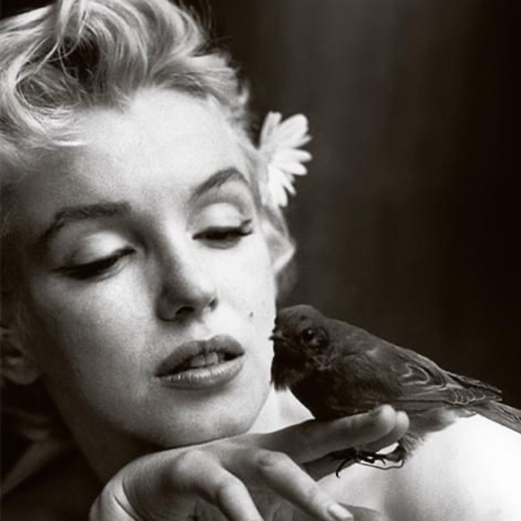 When a woman awakens and starts to own all of herself… - Picture 2 of 8